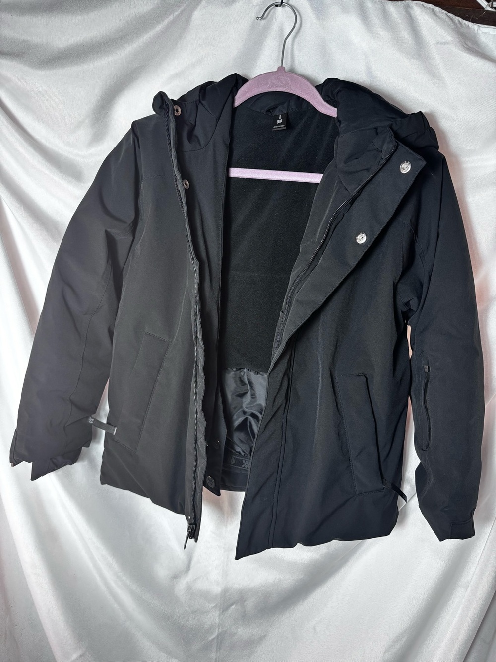 all in motion Black Puffer Jacket with Pink‎ Trim